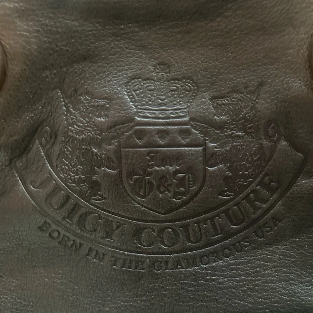 Juicy Couture Black & Grey Leather Tote Bag / Purse with Gold Chain Hardware - Picture 3 of 7